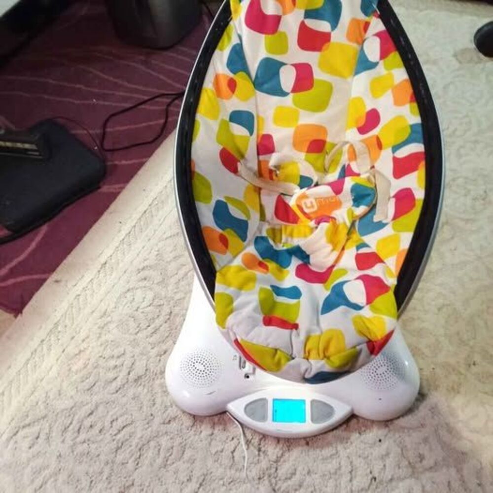 4moms mamaRoo Multi-Motion Baby Swing
